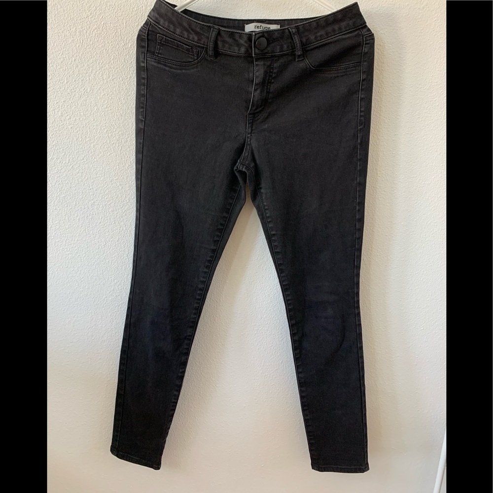 Refuge Brand Black Distressed Jeans